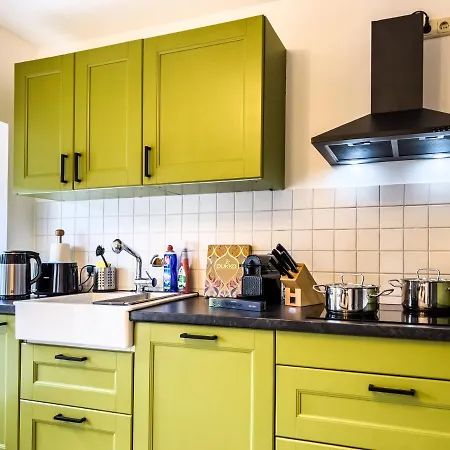 Stylische Zentrale Wohnung Mit Kueche Und Parkplatz In Seitenstraße Deggendorf Zewnętrze zdjęcie