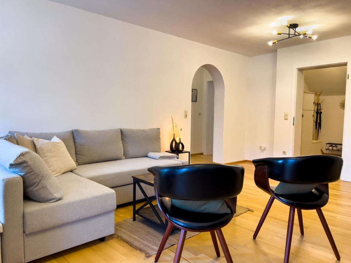 Stylische Zentrale Mit Kueche Und Parkplatz In Seitenstraße Apartment *
